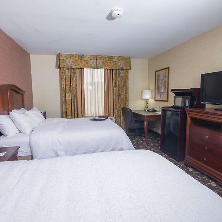 Hampton By Hilton Brattleboro Hotel Exterior photo