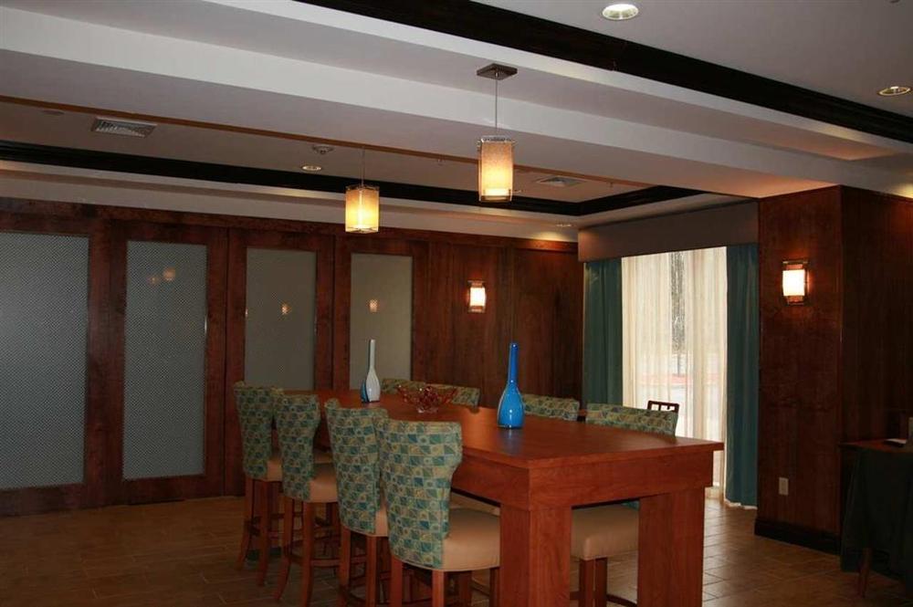 Hampton By Hilton Brattleboro Hotel Facilities photo