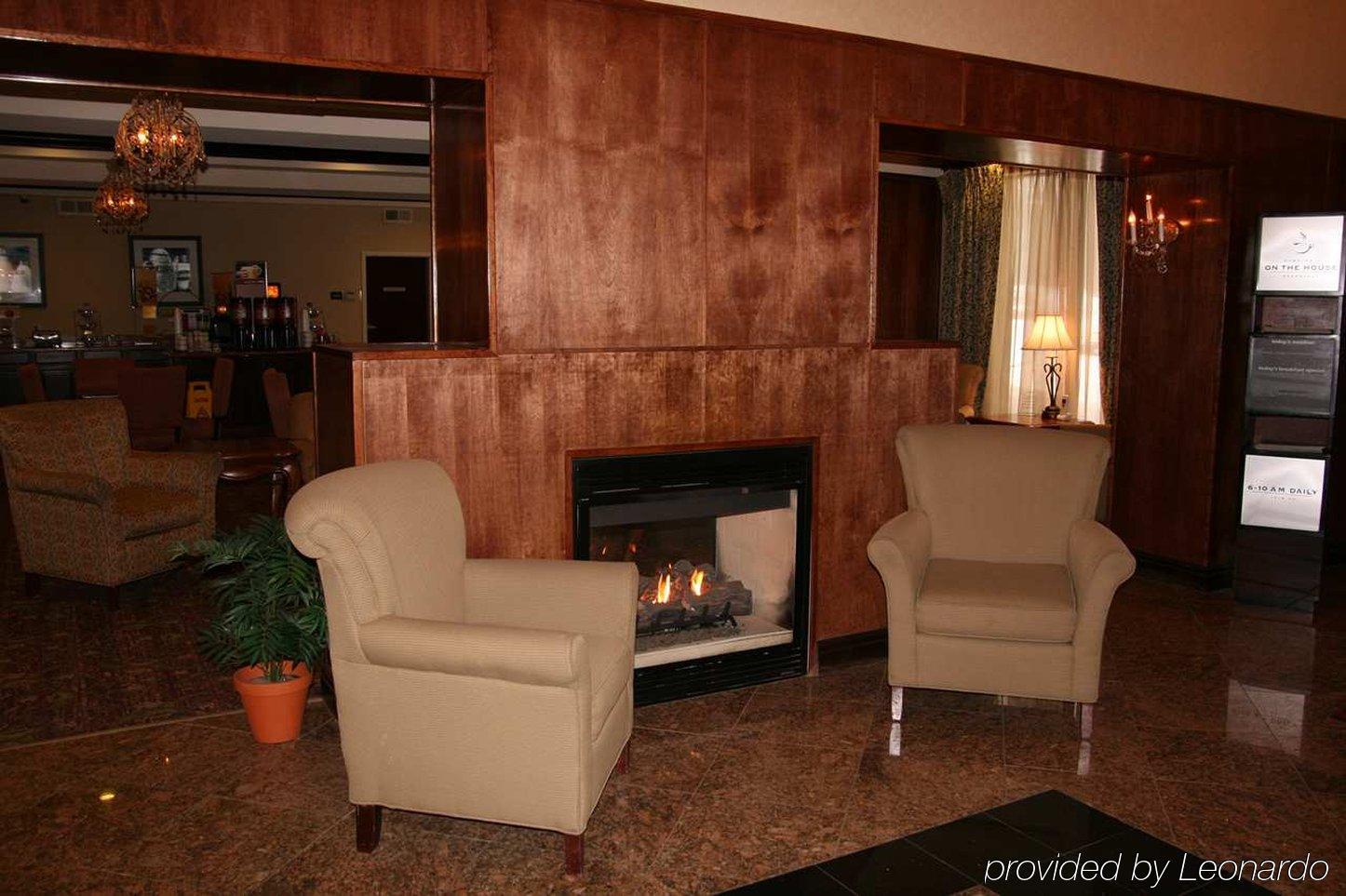 Hampton By Hilton Brattleboro Hotel Interior photo