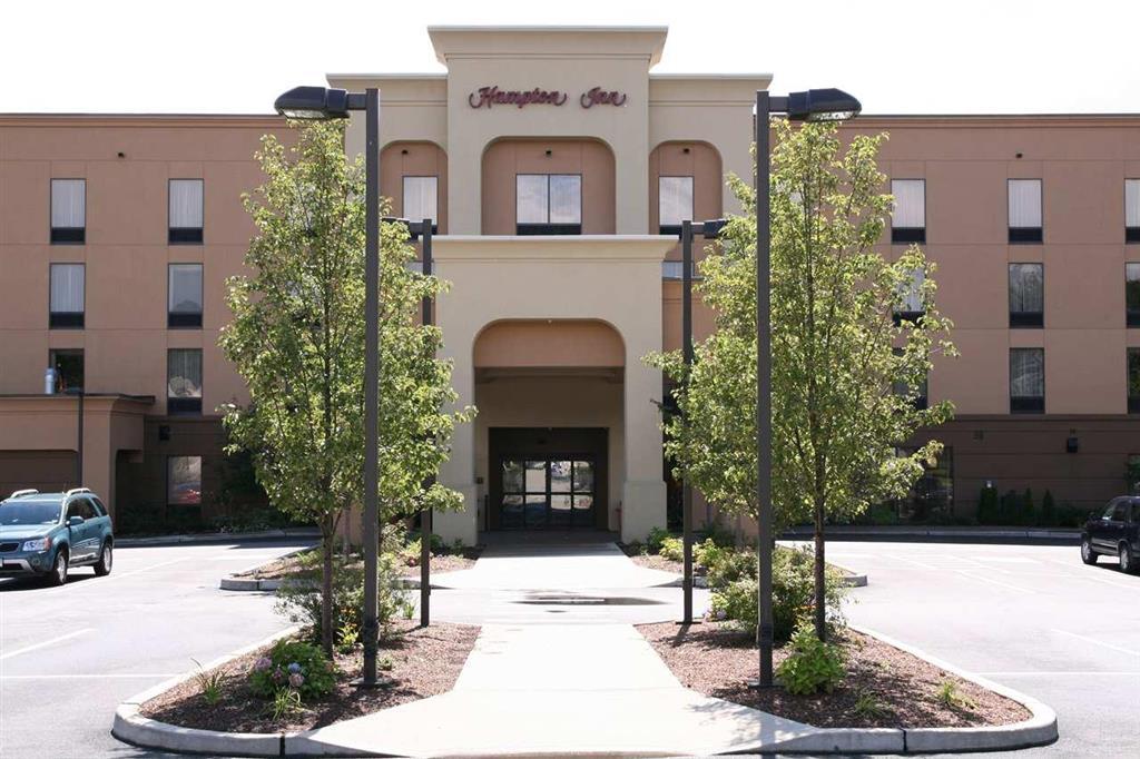 Hampton By Hilton Brattleboro Hotel Exterior photo